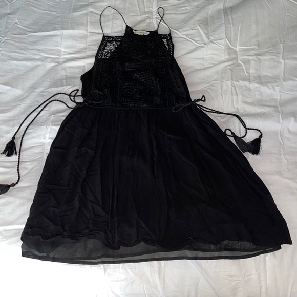 Black LA HEARTS Mini Dress Lace appliqué front with tassels on sides - Picture 1 of 4